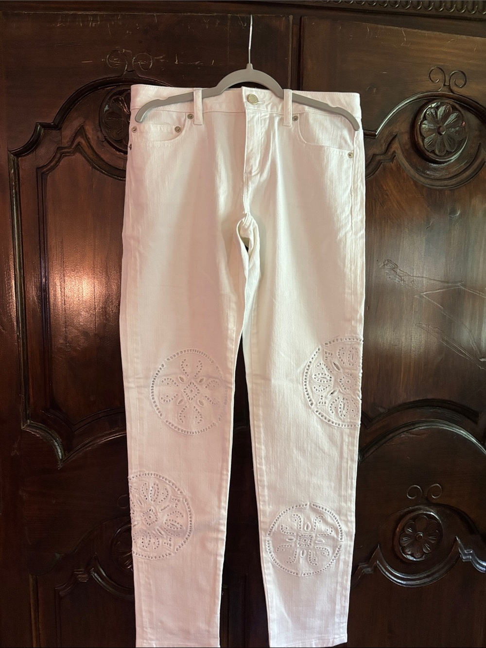 Michael Kors White Skinny Jeans with Eyelet Medallion Details